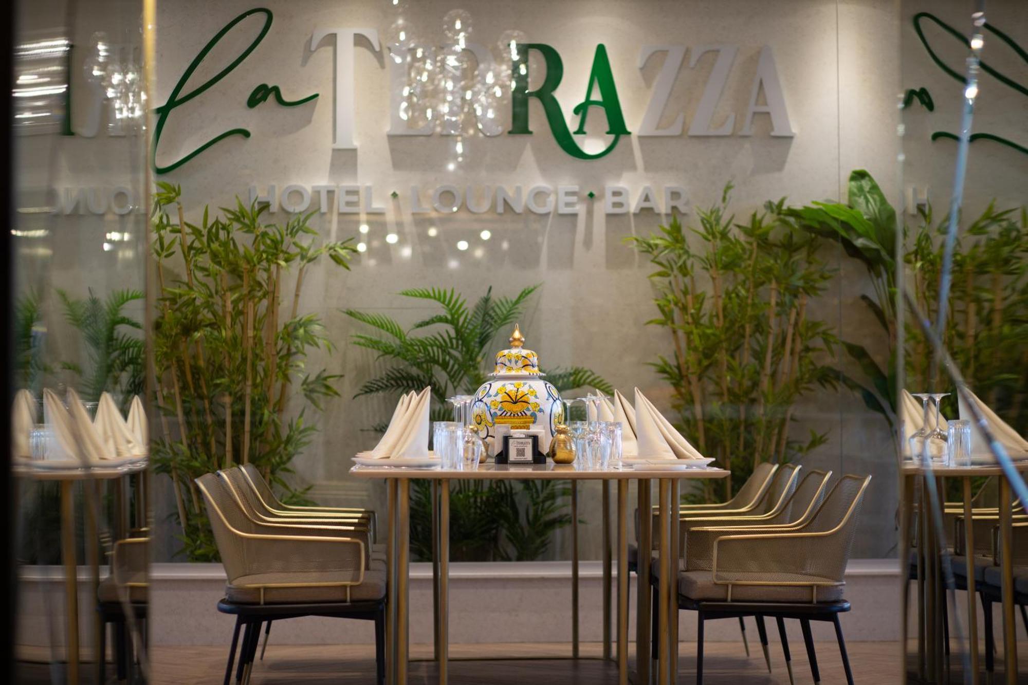 La Terrazza Hotel Famagusta  Esterno foto